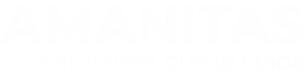 Logotipo monocromático de la marca Amanitas en tono gris oscuro sobre fondo neutro, acompañado por el lema "naturaleza que te cuida" en letras minúsculas. Variante gráfica optimizada para pie de página (footer), modo oscuro o fondos contrastantes en la tienda online amanitas.pe.